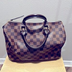 Louis Vuitton Speedy 30 Monogram Satchel for sale!